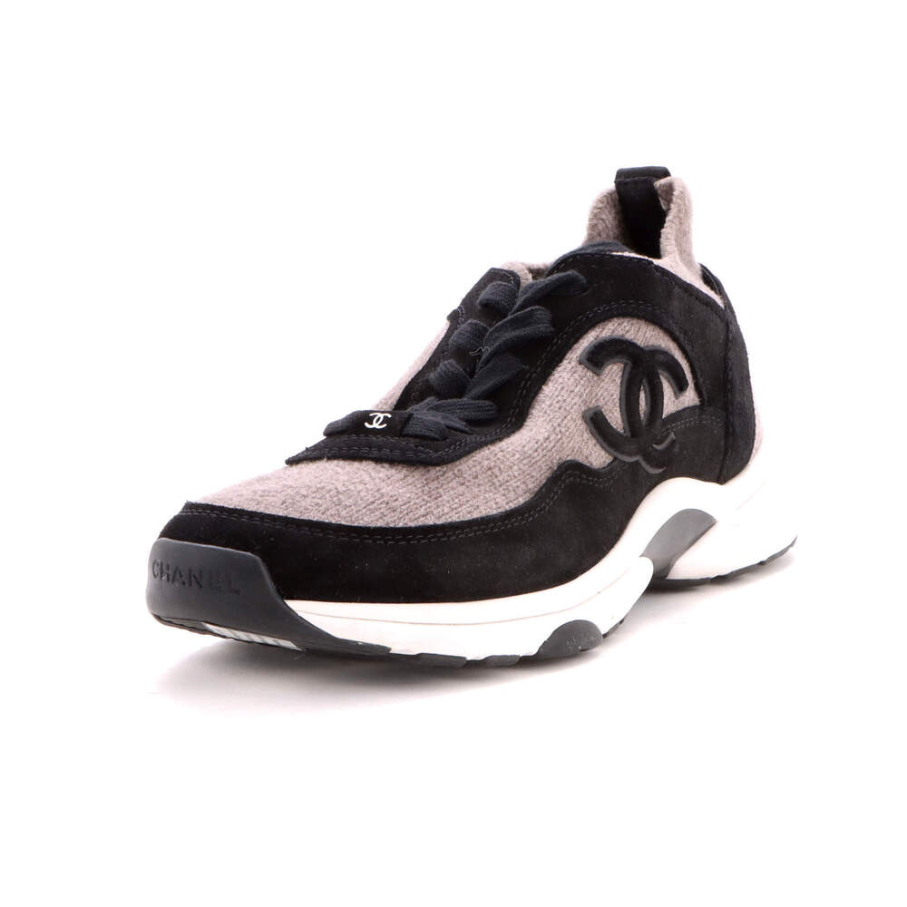 Chanel Women's CC Low-Top Sneakers Suede and Knit Fabric